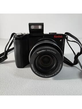Kodak EasyShare Z8612 IS 8.1MP 12x Zoom - Works No Flash Read